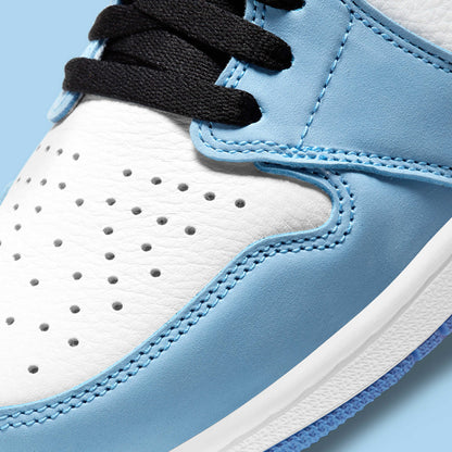 AIR JORDAN RETRO 1 HIGH (UNIVERSITY BLUE)