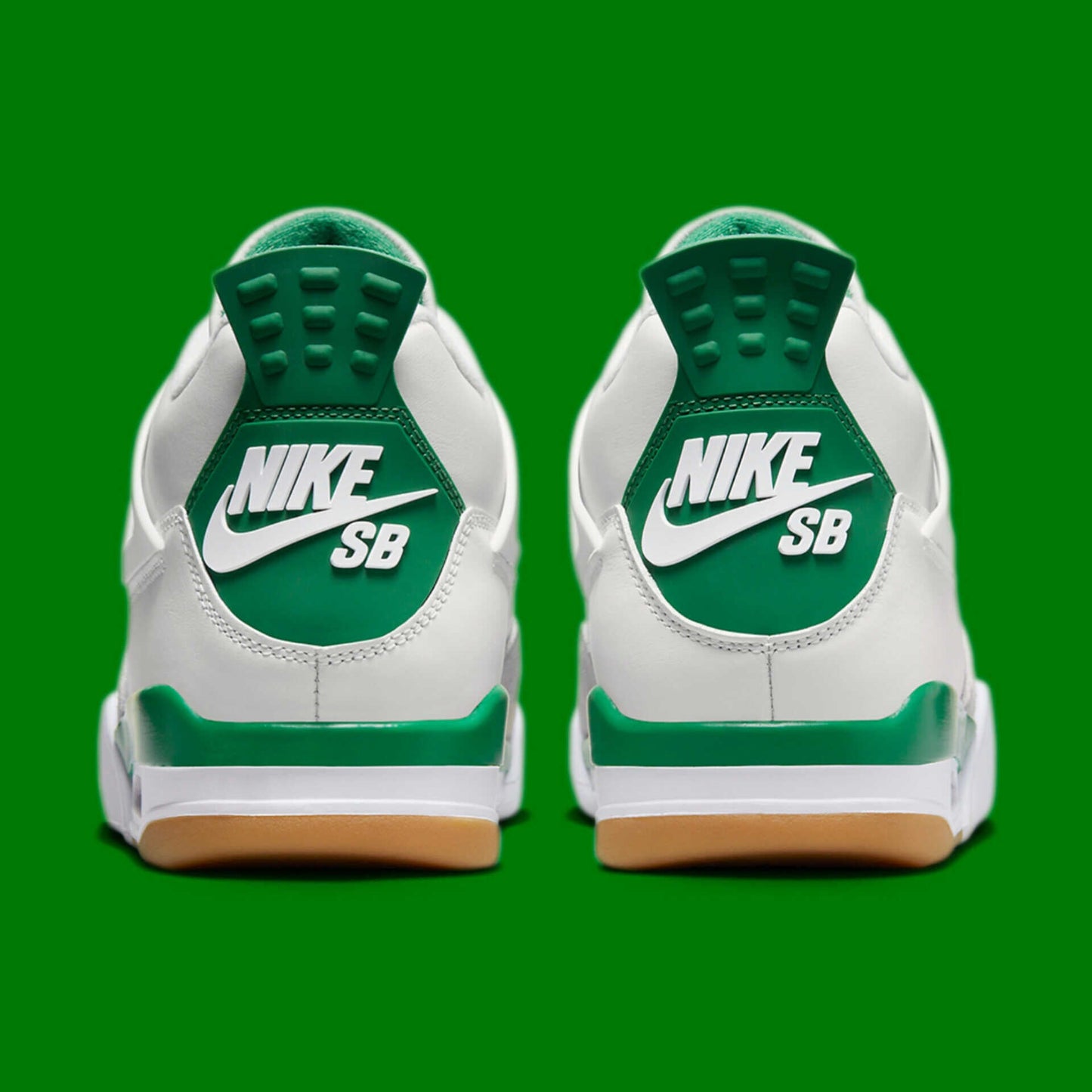 AIR JORDAN RETRO 4 (PINE GREEN)