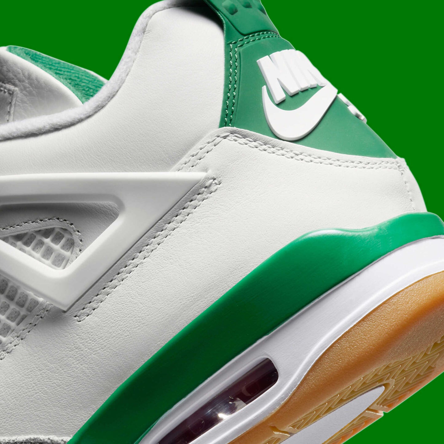 AIR JORDAN RETRO 4 (PINE GREEN)