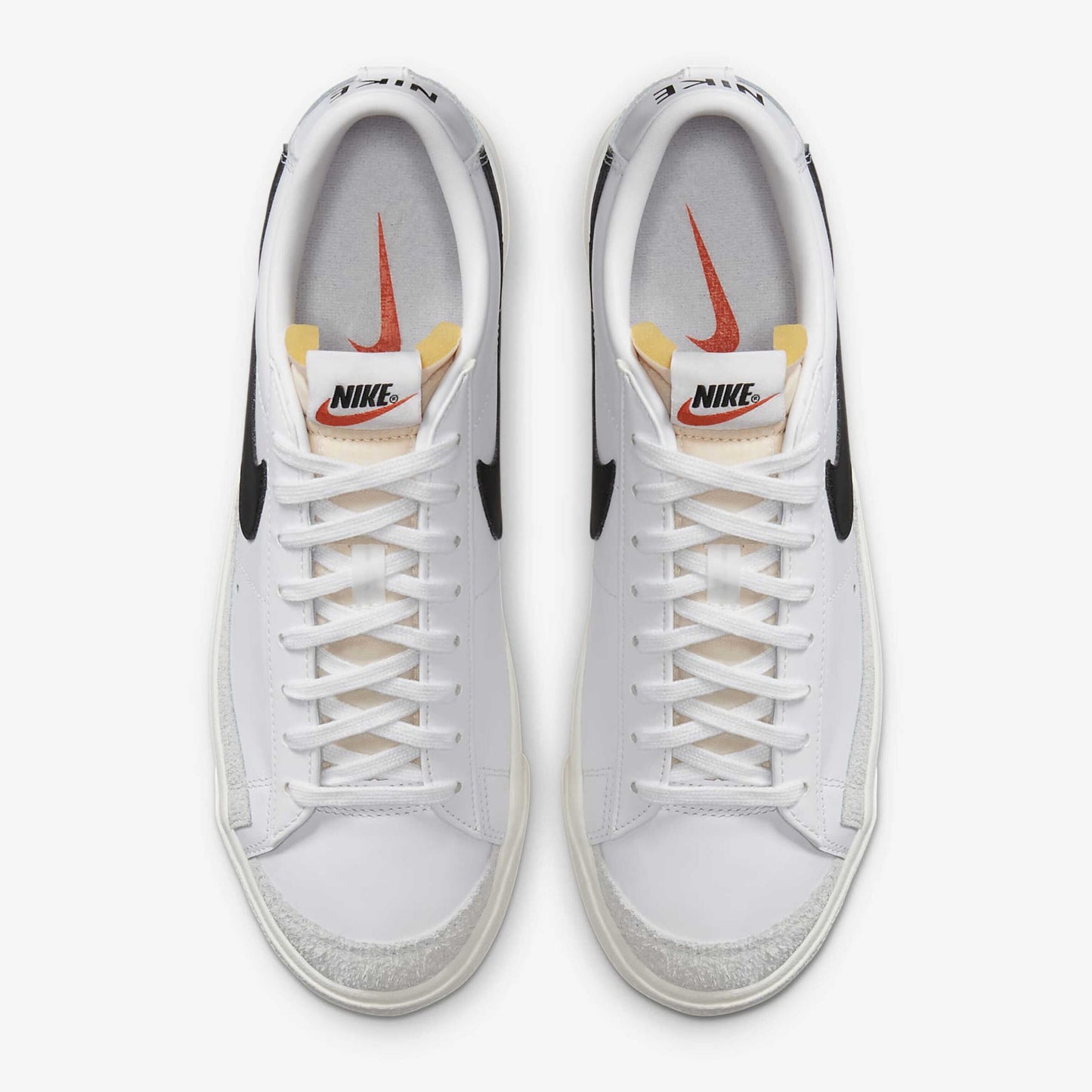 BLAZER LOW '77 VINTAGE (WHITE)