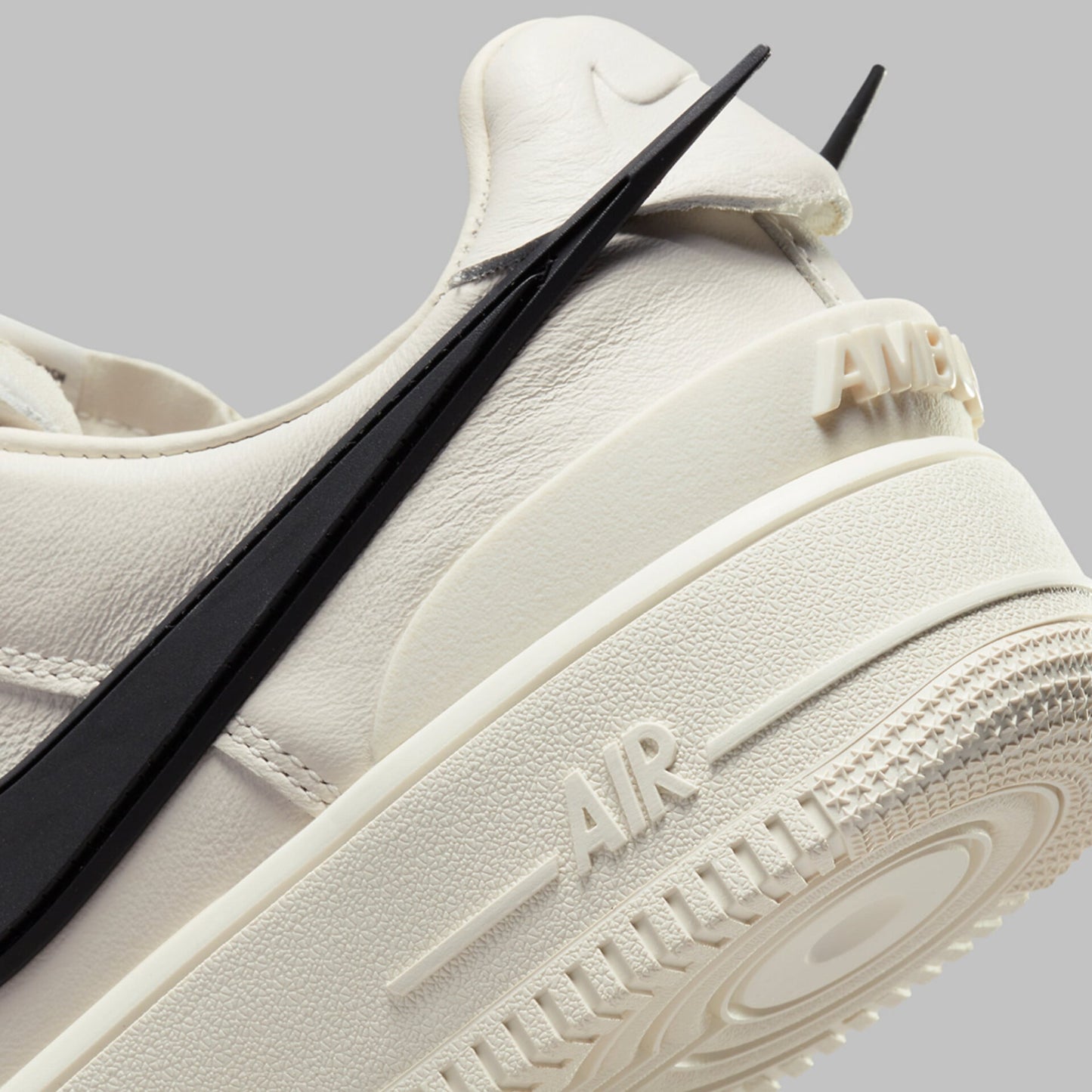 AIR FORCE 1 AMBUSH LOW (WHITE)