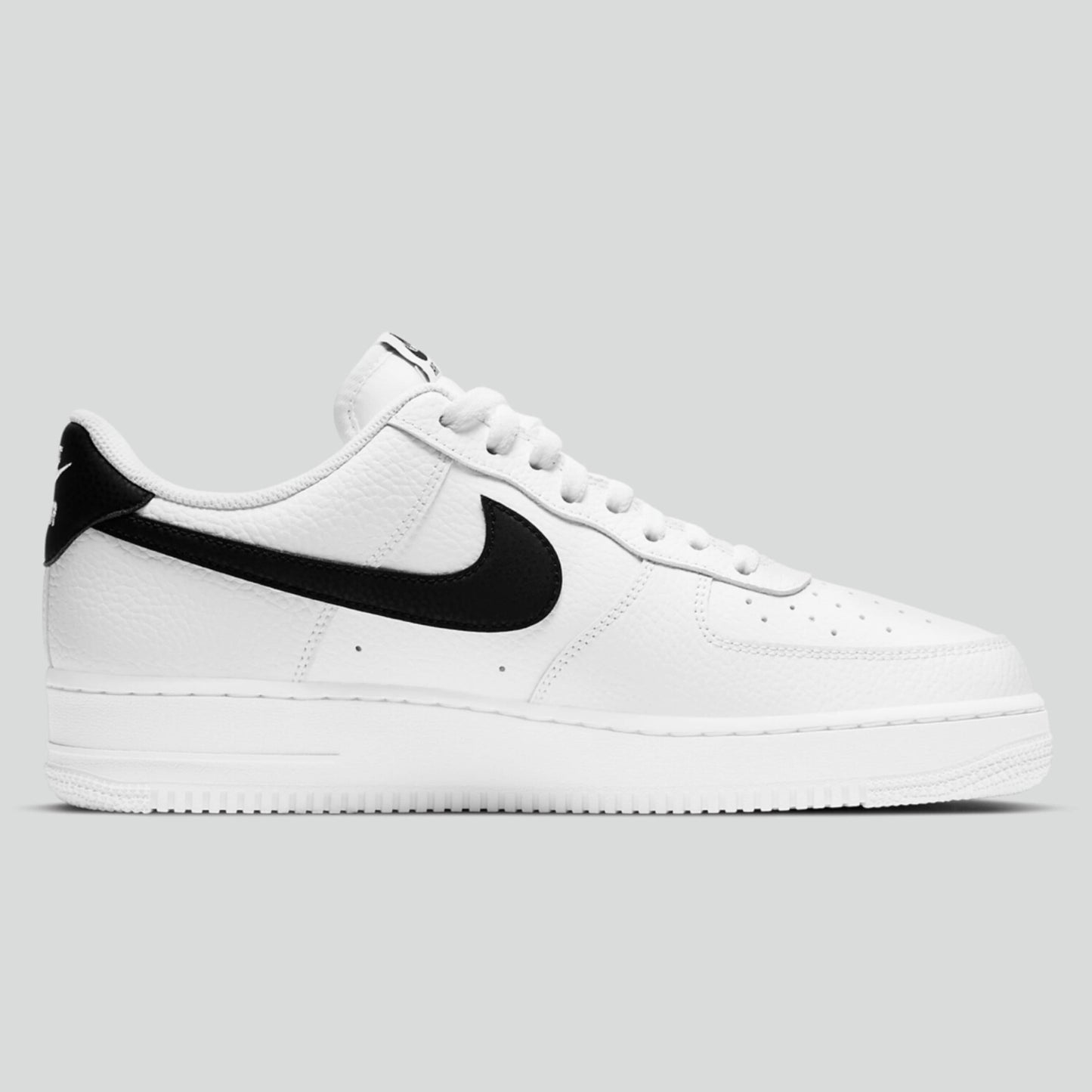 AIR FORCE 1 LOW (WHITE/BLACK)